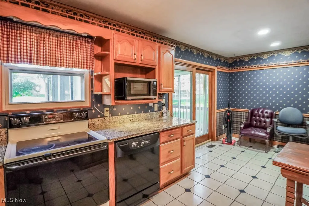 2982 Fair Oaks Drive, Norton, Ohio 44203,MLS Now Listing ID