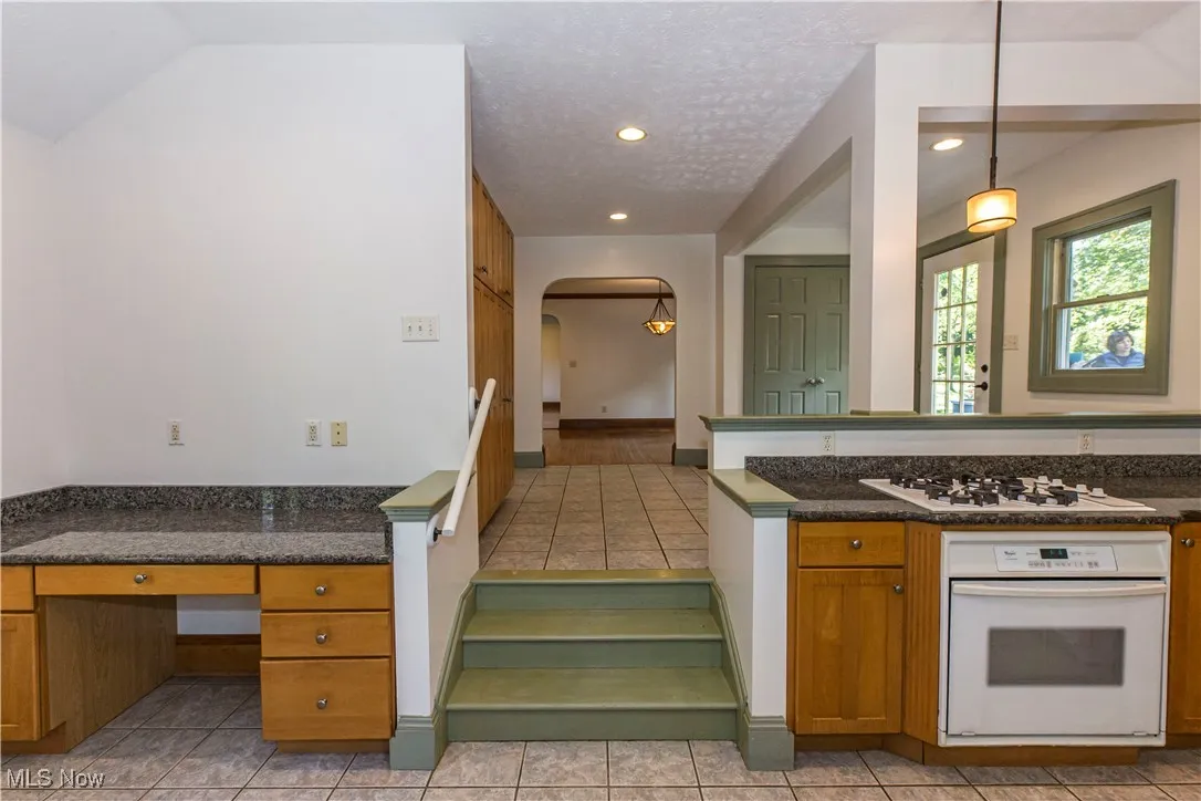 1038 N Hametown Road, Akron, Ohio 44333,MLS Now Listing ID