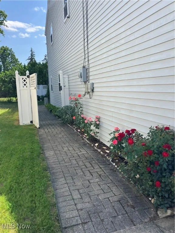 425 Southward Drive, Austintown, Ohio 44515,MLS Now Listing ID
