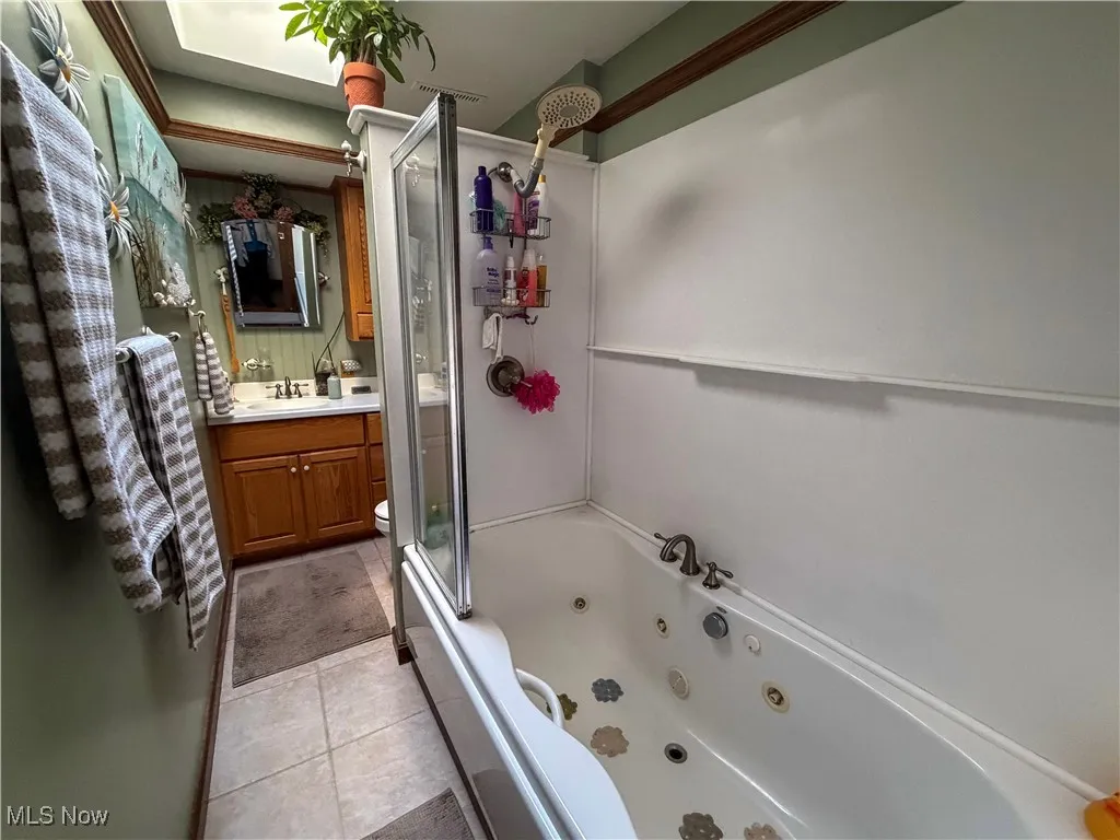 425 Southward Drive, Austintown, Ohio 44515,MLS Now Listing ID