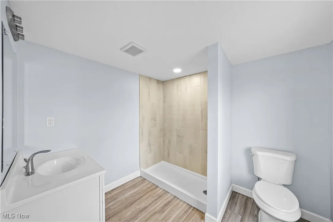 1765 Merriman Rd #100 Akron, OH 44313 Welcomes you to Trails Edge in the Valley! This stunning brand-new 2 bedrooms & 1 bathroom suite offers modern living with in-unit laundry with washer and dryer, all kitchen appliance including stove, microwave, refrigerator, dishwasher plus granite countertops, and luxury vinyl plank flooring throughout. Enjoy the convenience of high-speed internet and streaming, keyless door entry to the building as well as your separate suite, and stylish brand new finishes throughout. Tenant pays electric and water monthly billed on about the 15th of each month for actual useage as well as a $30 fee for the streaming hookups, tenant provides their own router. Be the very first to call one of these beautiful suites home—ready for immediate move-in! Total process takes about 5 business days to prep unit for leasing. Rent, security deposit equal to one month's rent and water deposit to be paid prior to move in. $40 Application Fee per applicant over 18.