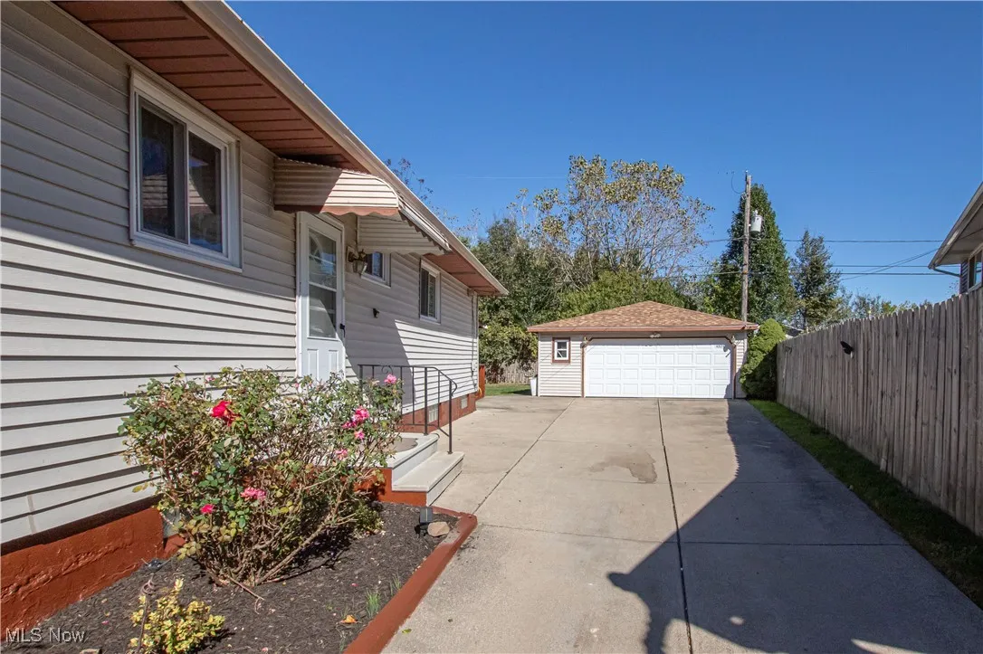 4325 Moonglow Lane, Cleveland, Ohio 44109,MLS Now Listing ID