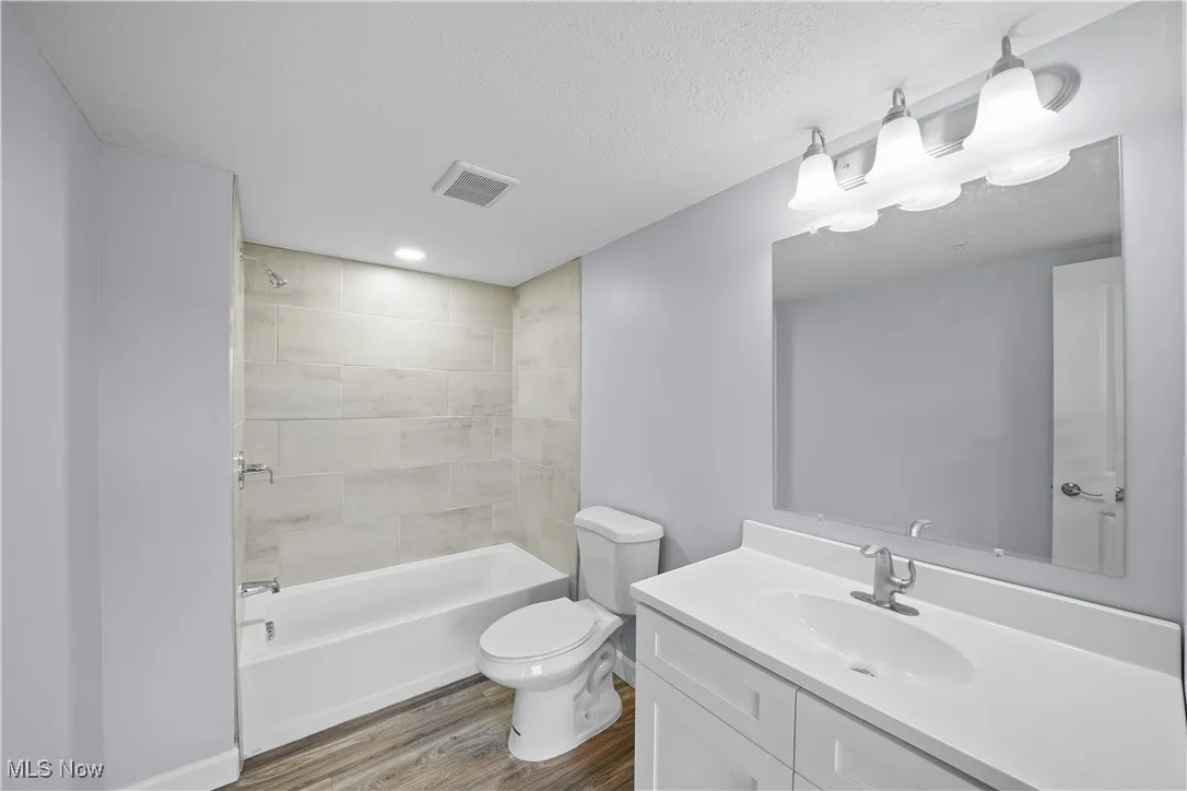 1735 Merriman Rd #200 Akron, OH 44313 Welcomes you to Trails Edge in the Valley! This stunning brand-new 1 bedroom & 1 bathroom suite offers modern living with in-unit laundry with washer and dryer, all kitchen appliance including stove, microwave, refrigerator, dishwasher plus granite countertops, and luxury vinyl plank flooring throughout. Enjoy the convenience of high-speed internet and streaming, keyless door entry to the building as well as your separate suite, and stylish brand new finishes throughout. Tenant pays electric and water monthly billed on about the 15th of each month for actual useage as well as a $30 fee for the streaming hookups, tenant provides their own router. Be the very first to call one of these beautiful suites home—ready for immediate move-in! Total process takes about 5 business days to prep unit for leasing. Rent, security deposit equal to one month's rent and water deposit to be paid prior to move in. $40 Application Fee per applicant over 18.