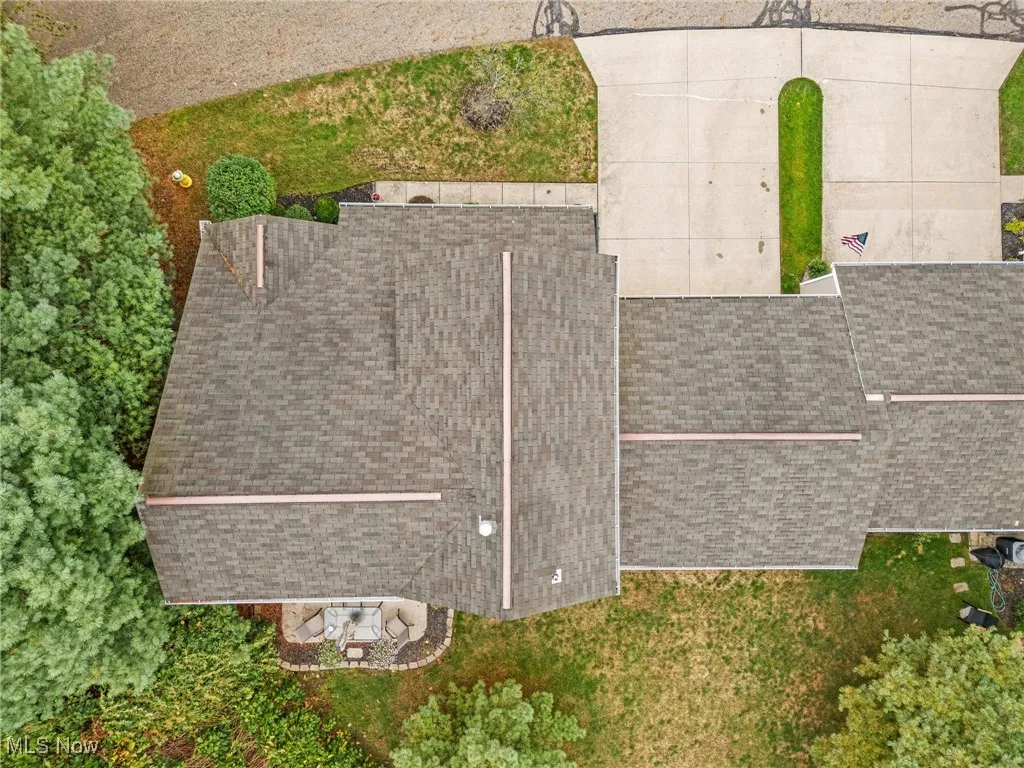 Aerial view of property and surrounding area
