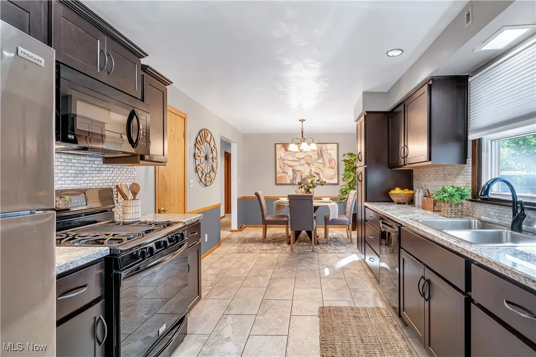 2414 Ardenwood Place, Youngstown, Ohio 44515,MLS Now Listing ID