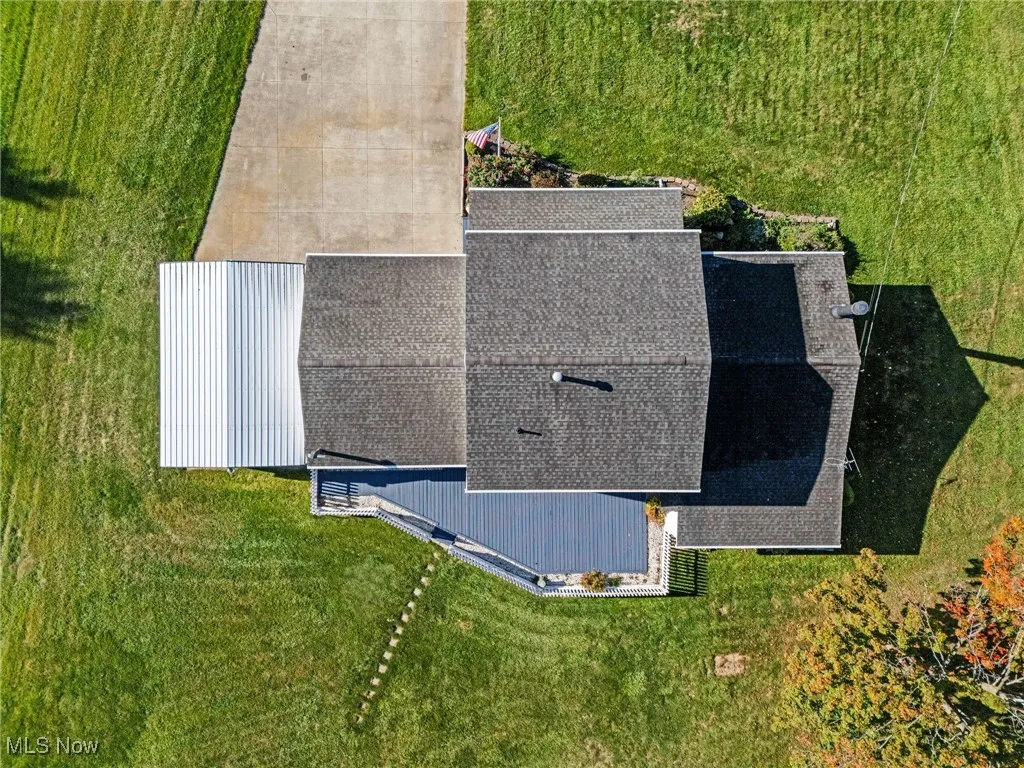 Aerial view of property and surrounding area