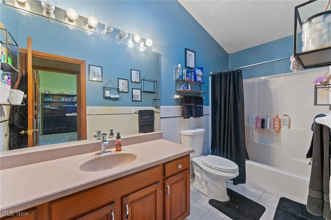 2319 Hunters Ridge, Boardman, Ohio 44512,MLS Now Listing ID