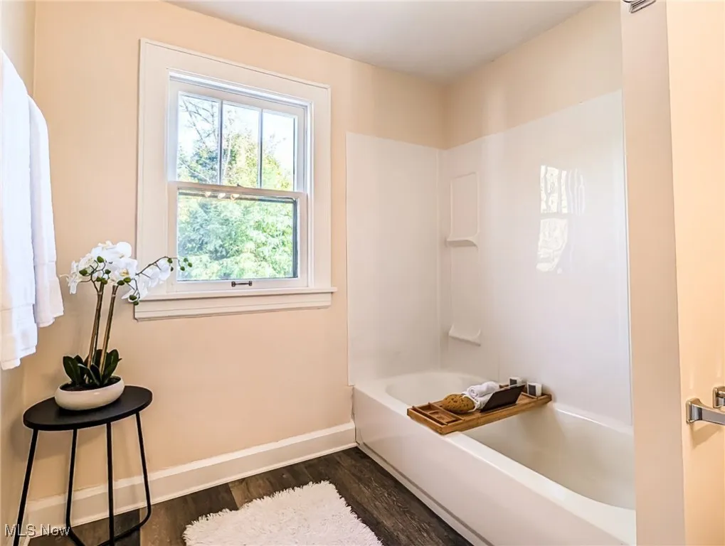 17 W Woodsdale Avenue, Akron, Ohio 44301,MLS Now Listing ID
