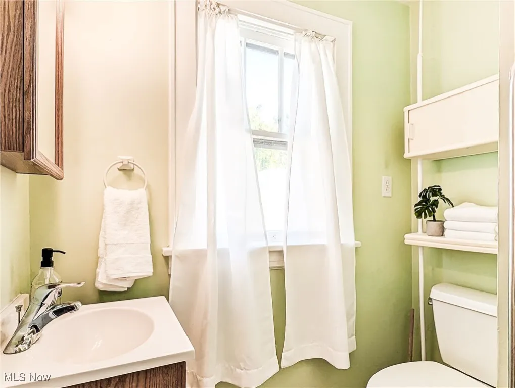 17 W Woodsdale Avenue, Akron, Ohio 44301,MLS Now Listing ID