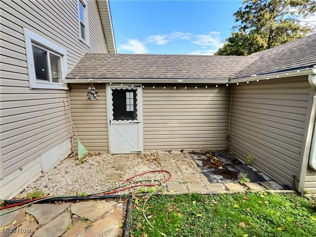 344 E Huston Street, Barberton, Ohio 44203,MLS Now Listing ID
