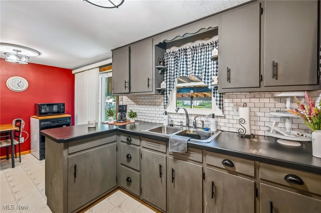 421 Glendola Avenue, Warren, Ohio 44483,MLS Now Listing ID