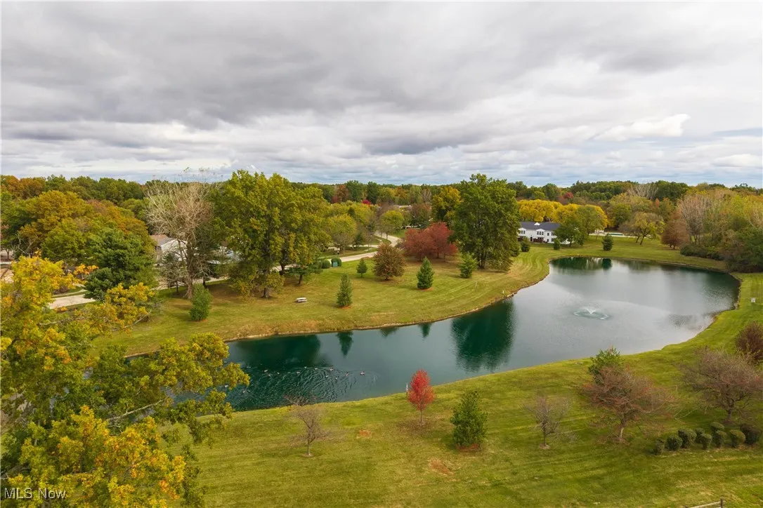 26187 Raintree Boulevard # C5, Olmsted Falls, Ohio 44138,MLS Now Listing ID