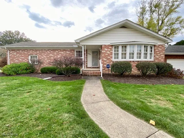 1325 Moncrest Drive, Warren, Ohio 44485,MLS Now Listing ID