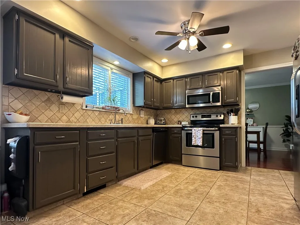 737 N Bentley Avenue, Niles, Ohio 44446,MLS Now Listing ID