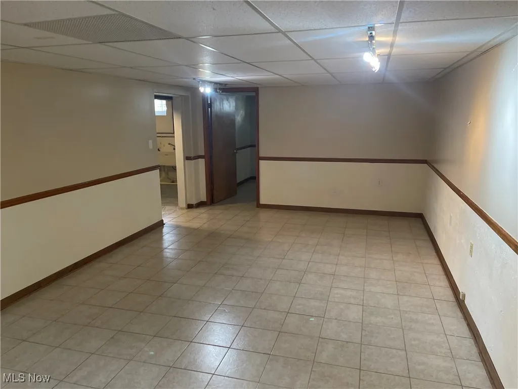 Lower level rec.room