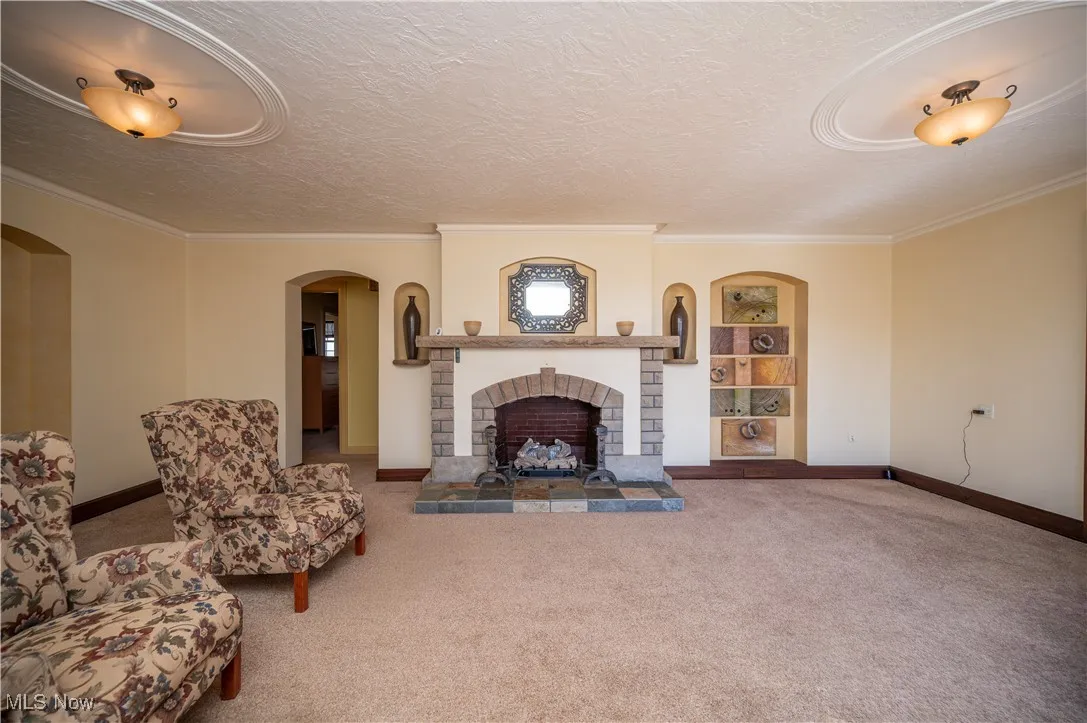 Living Room with gas log f/p