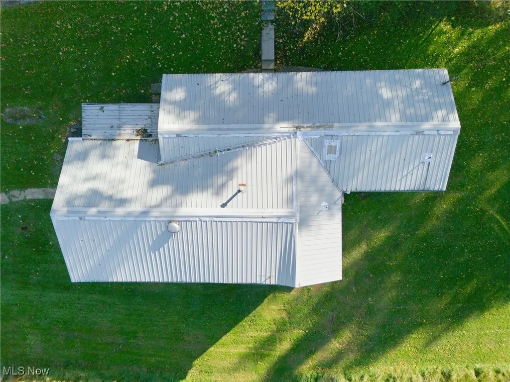 Aerial view of property and surrounding area
