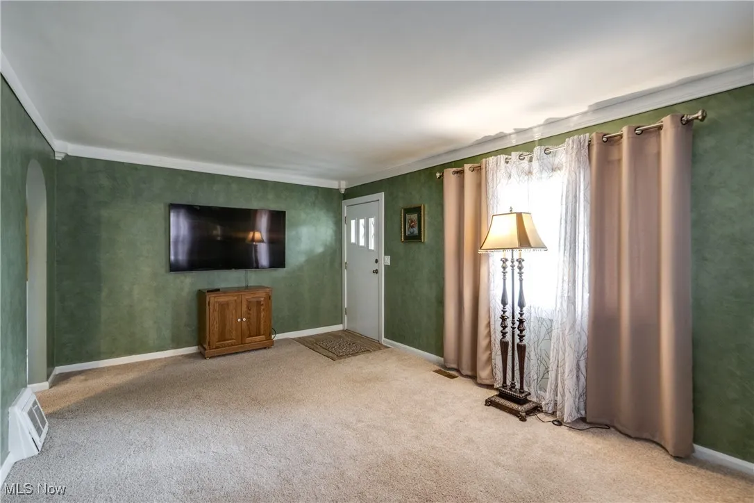 2376 S Seneca Avenue, Alliance, Ohio 44601,MLS Now Listing ID
