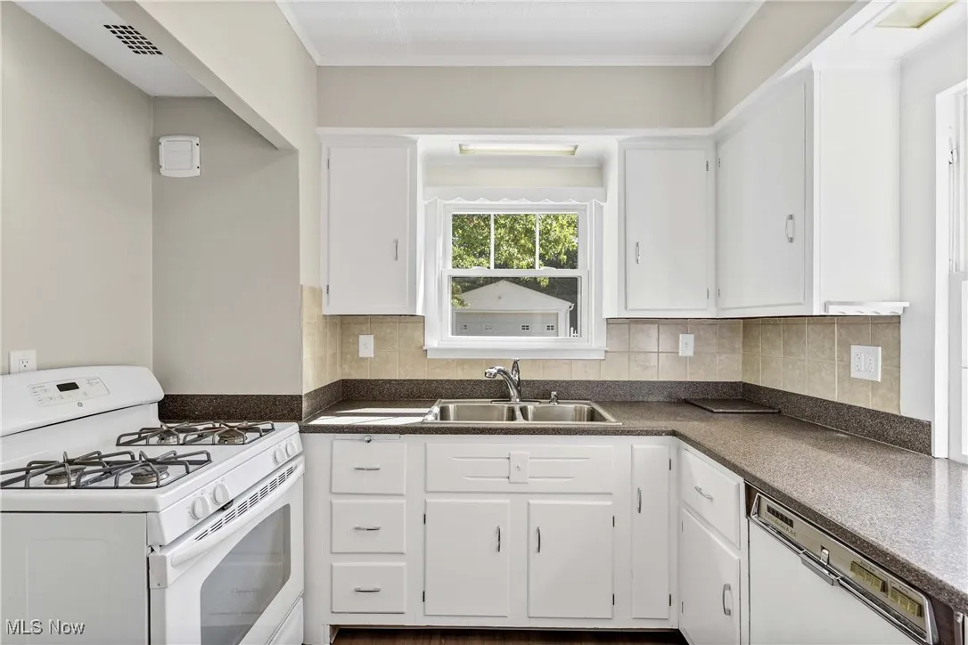 1031 Pennfield Road, Cleveland Heights, Ohio 44121,MLS Now Listing ID