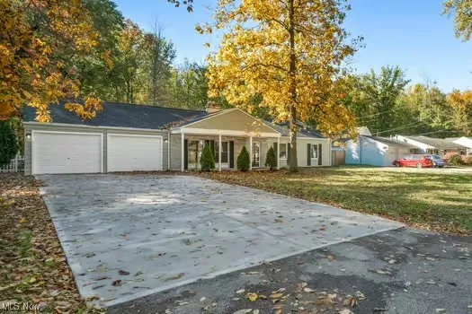 42 Edgewood Drive, Grafton, Ohio 44044,MLS Now Listing ID