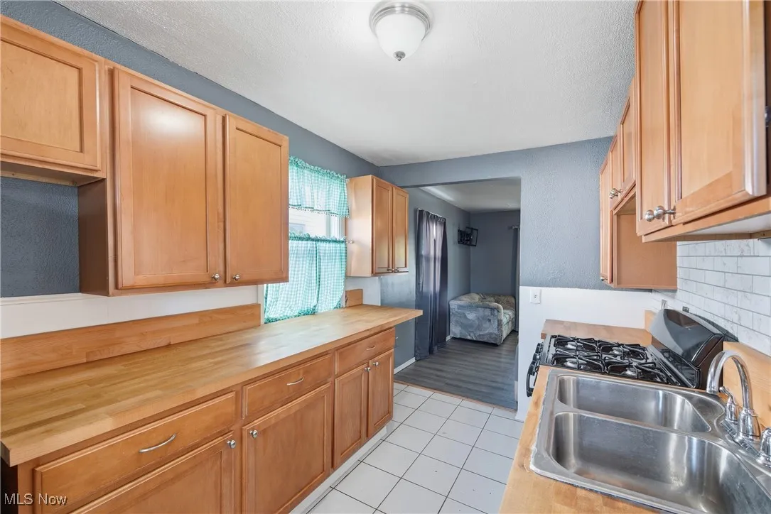 147 Lexington Avenue, Elyria, Ohio 44035,MLS Now Listing ID