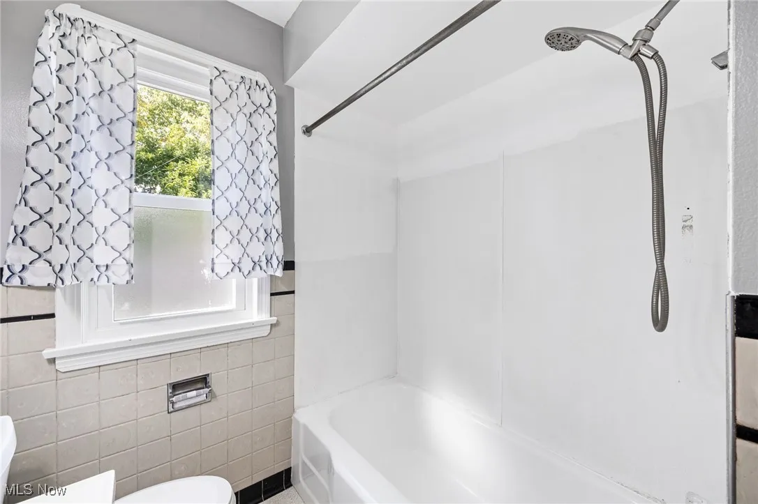 6096 Wareham Drive, Parma, Ohio 44129,MLS Now Listing ID