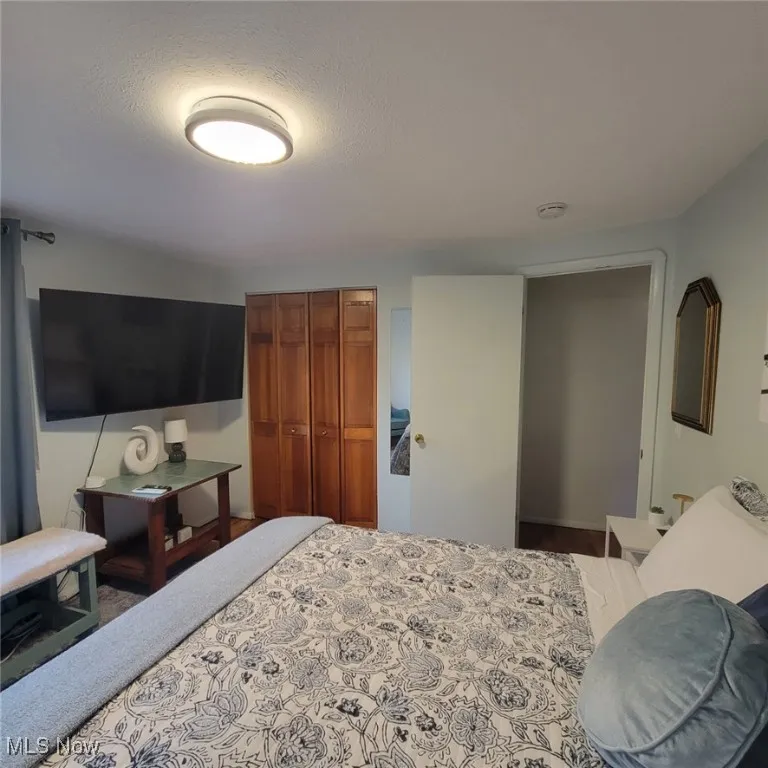5977 Glenway Drive # B, Brook Park, Ohio 44142,MLS Now Listing ID