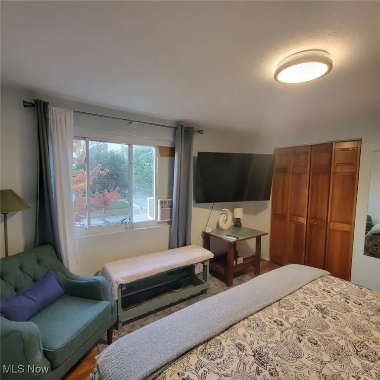 5977 Glenway Drive # B, Brook Park, Ohio 44142,MLS Now Listing ID