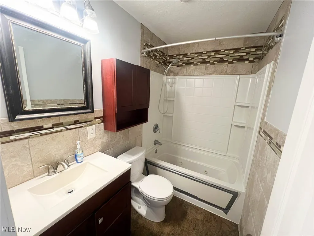 2290 Suncrest Drive, Cuyahoga Falls, Ohio 44221,MLS Now Listing ID