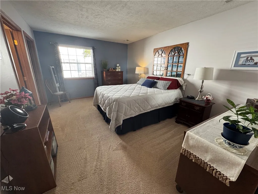 Bedroom with lots of space for furniture