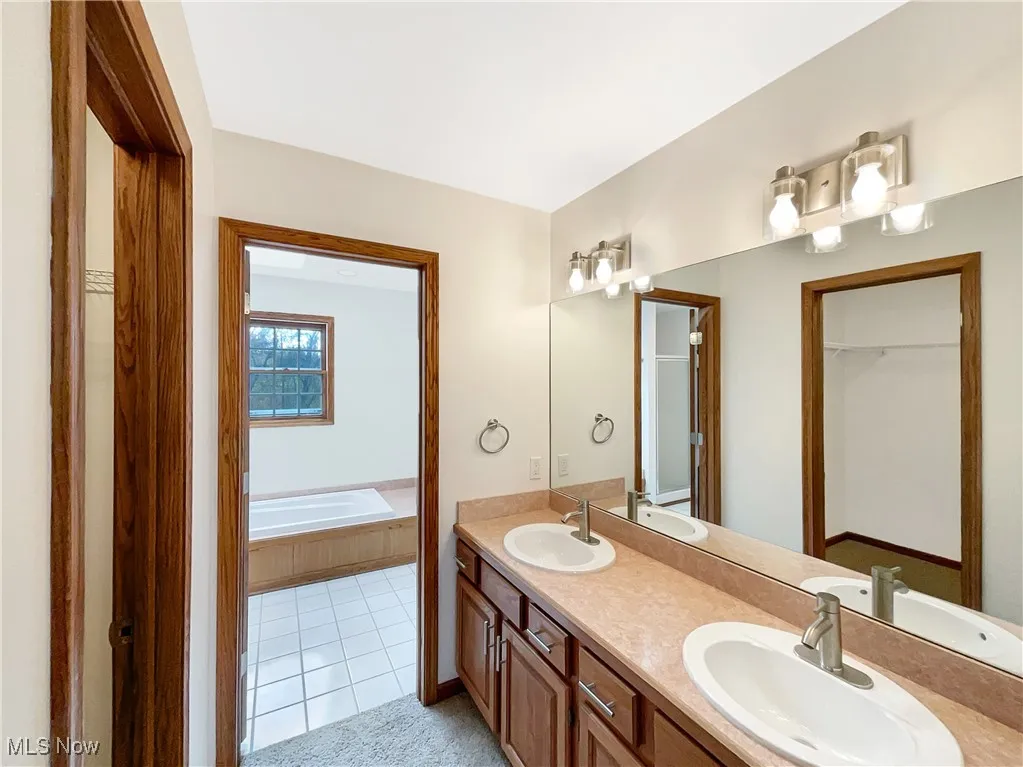 2844 Chamberlin Boulevard, Hudson, Ohio 44236,MLS Now Listing ID