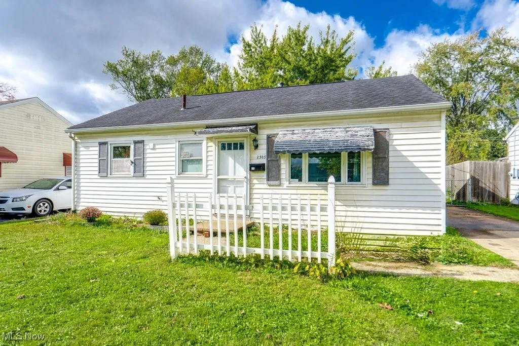 2303 Bollinger Avenue, Canton, Ohio 44705,MLS Now Listing ID