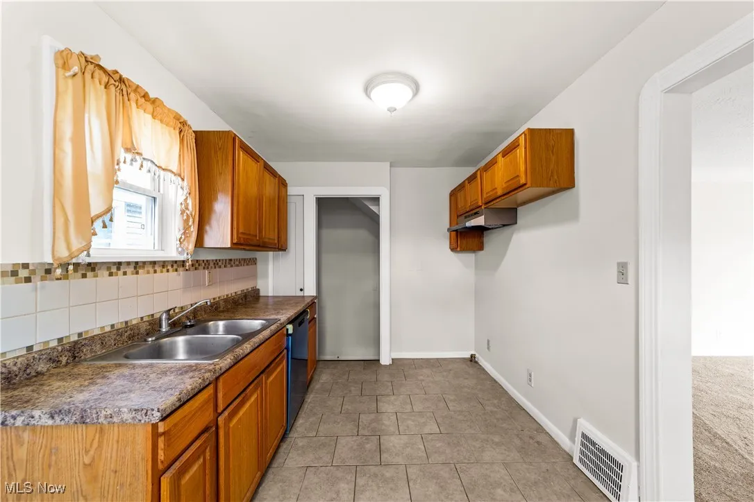11813 Willard Avenue, Garfield Heights, Ohio 44125,MLS Now Listing ID