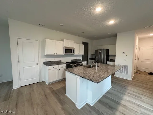 428 Honeycrisp Drive, Louisville, Ohio 44641,MLS Now Listing ID