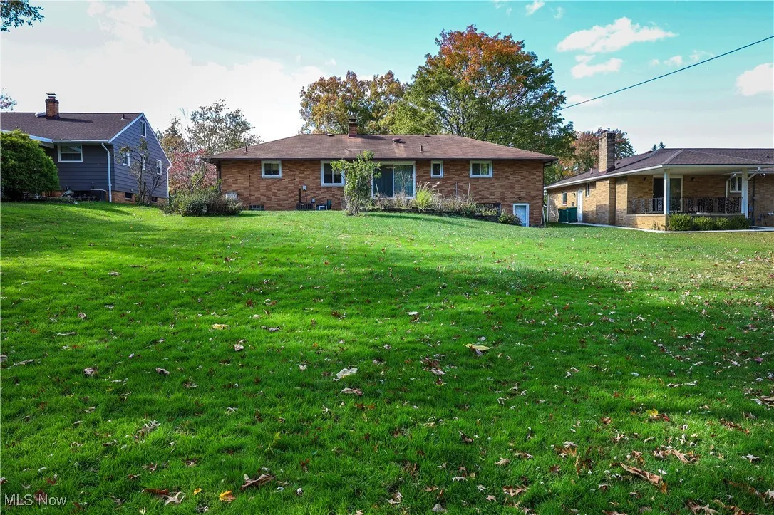 5833 Kuenzer Drive, Seven Hills, Ohio 44131,MLS Now Listing ID