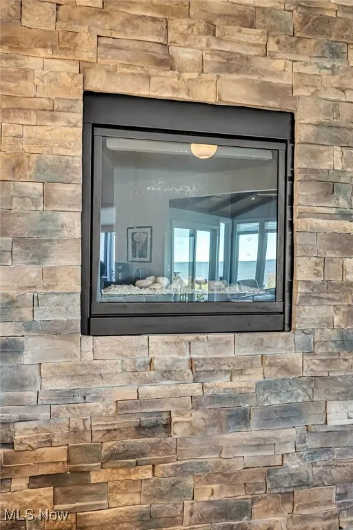 Fireplace without decorative cover