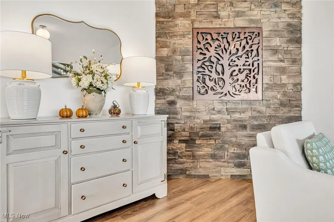 Fireplace cover made out of decorative wood that is magnetic