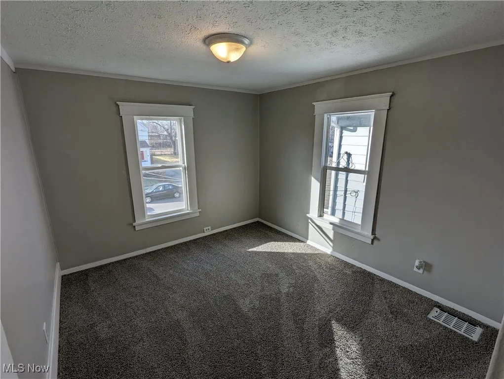 902 W 11th Street, Lorain, Ohio 44052,MLS Now Listing ID