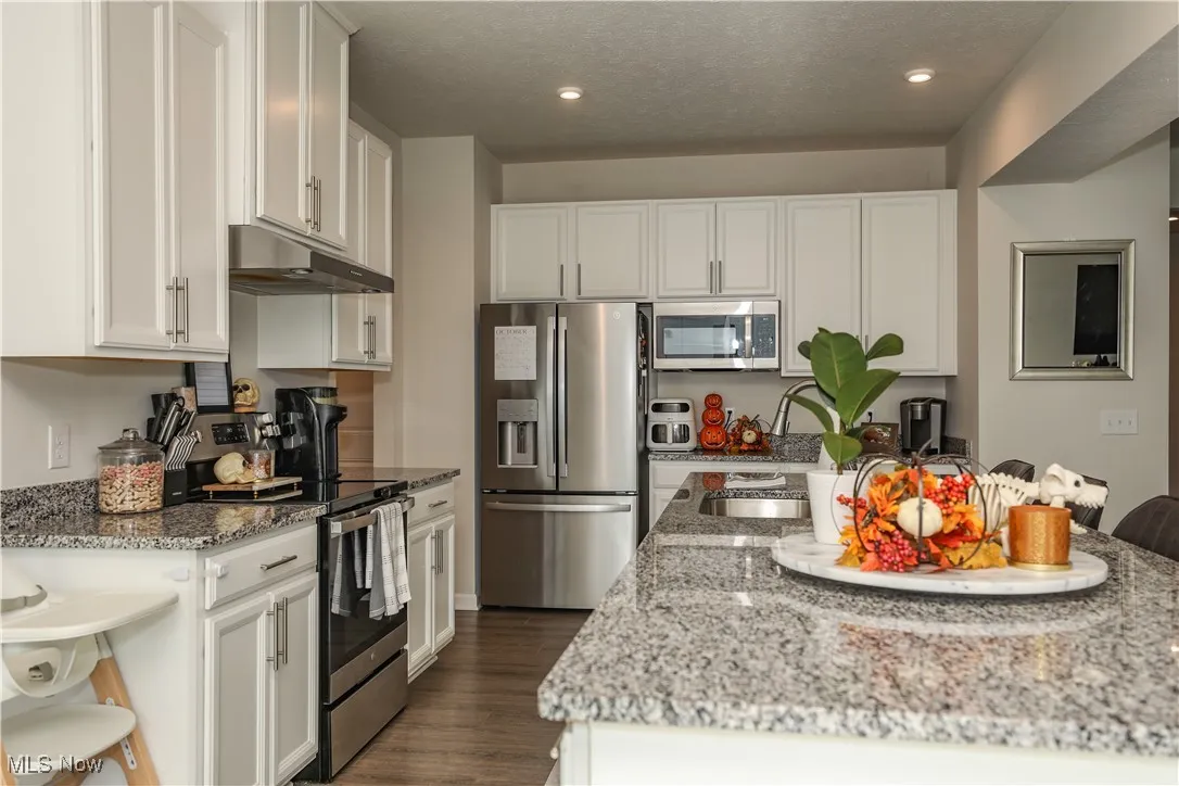76 Wanda Court, Kent, Ohio 44240,MLS Now Listing ID