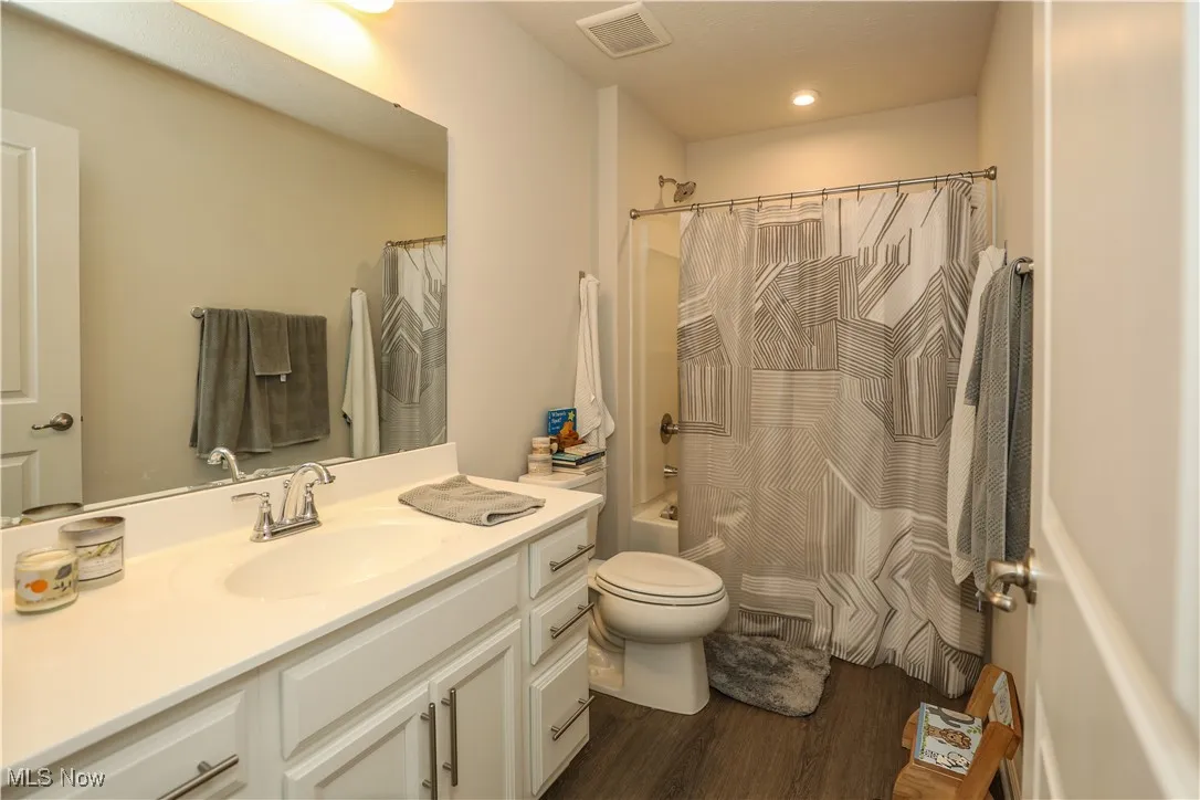 76 Wanda Court, Kent, Ohio 44240,MLS Now Listing ID