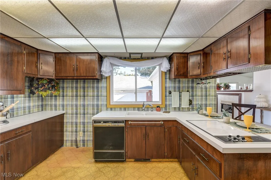 8206 Newport Avenue, Parma, Ohio 44129,MLS Now Listing ID