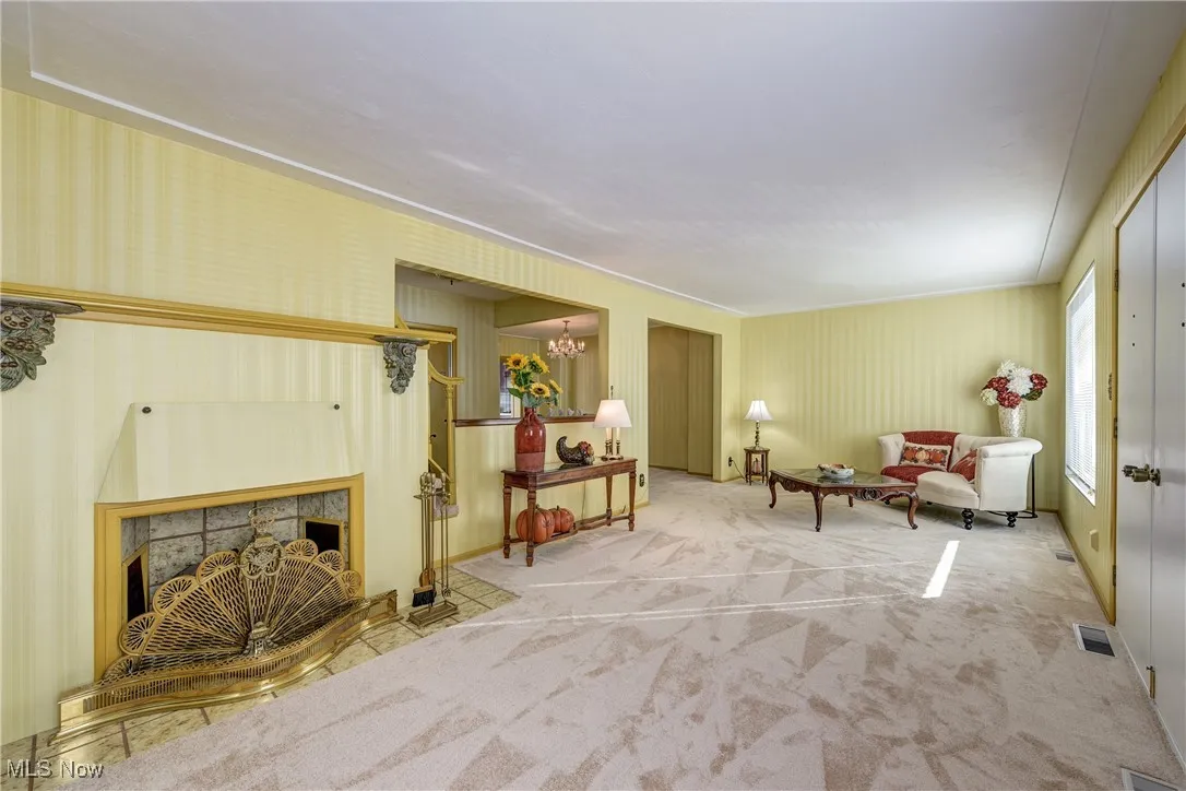 8206 Newport Avenue, Parma, Ohio 44129,MLS Now Listing ID