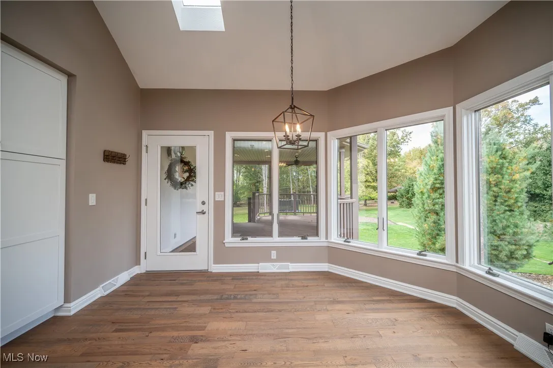 Dining breakfast area overlooking the second story deck