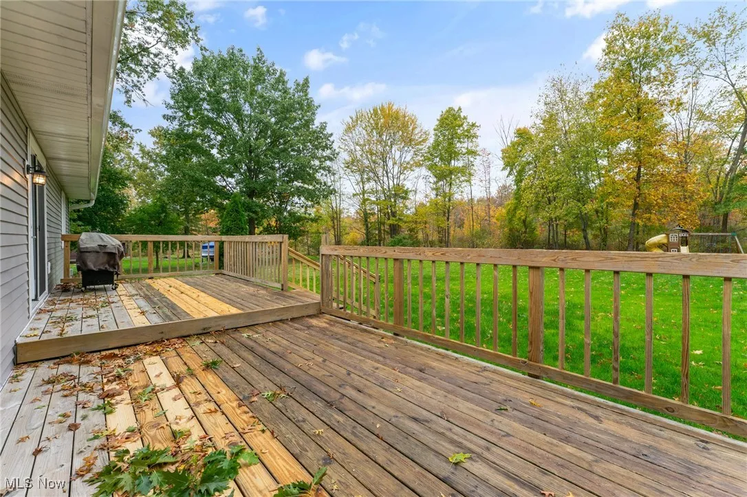 7111 Pine Grove Drive, Hubbard, Ohio 44425,MLS Now Listing ID