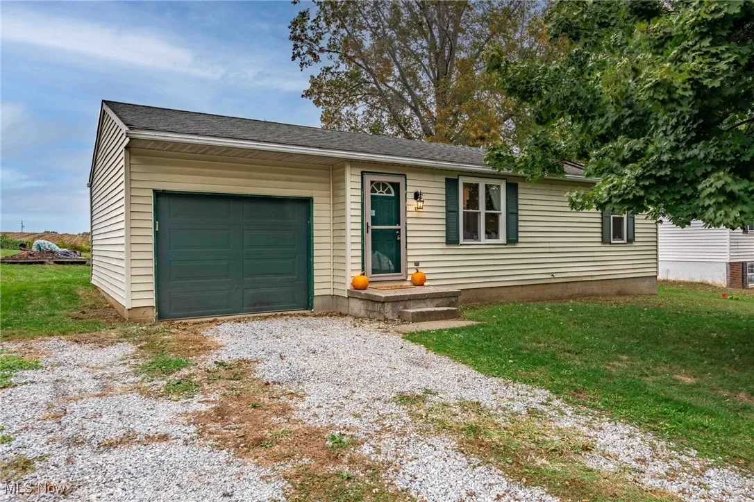 17 Strawberry Hill, Rittman, Ohio 44270,MLS Now Listing ID