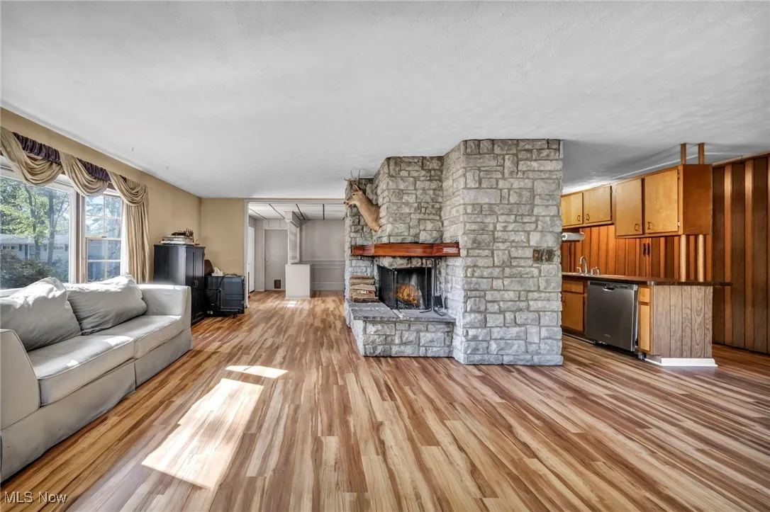104 Whitehall Drive, Berea, Ohio 44017,MLS Now Listing ID