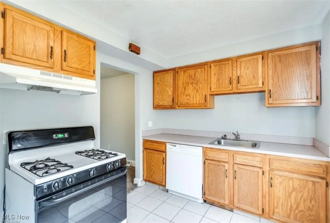 23856 Banbury Circle # 5, Warrensville Heights, Ohio 44128,MLS Now Listing ID