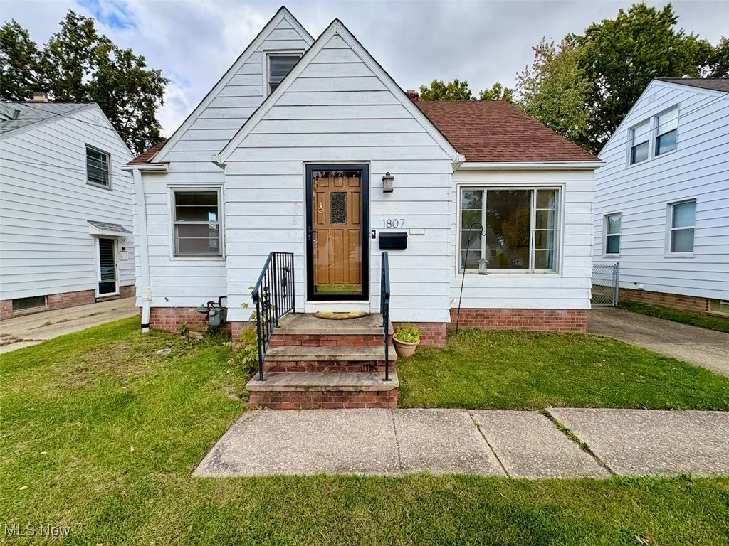 1807 E 294th Street, Wickliffe, Ohio 44092,MLS Now Listing ID