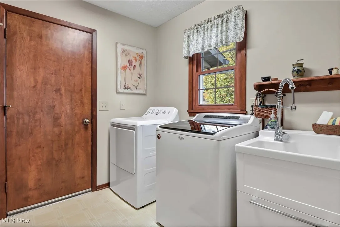 4861 Woodview Drive, Vermilion, Ohio 44089,MLS Now Listing ID