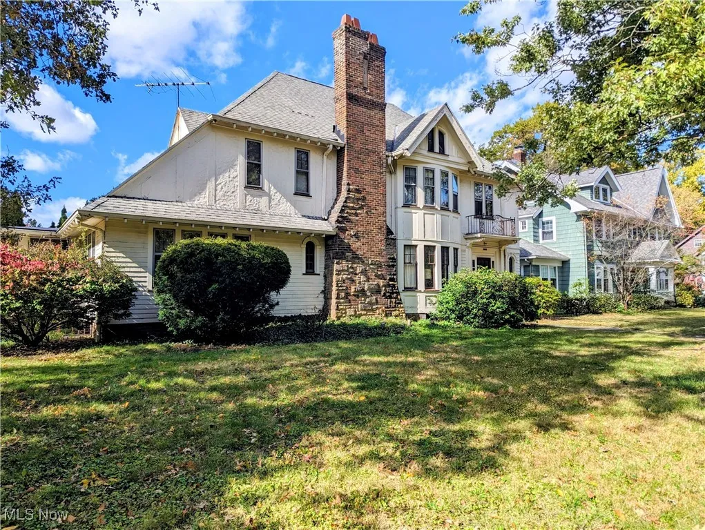 2312 N Saint James Parkway, Cleveland Heights, Ohio 44106,MLS Now Listing ID